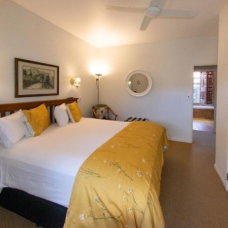 Tuscan Retreat Bed & Breakfast - Adults Only Bed & Breakfast Папамоа Екстериор снимка